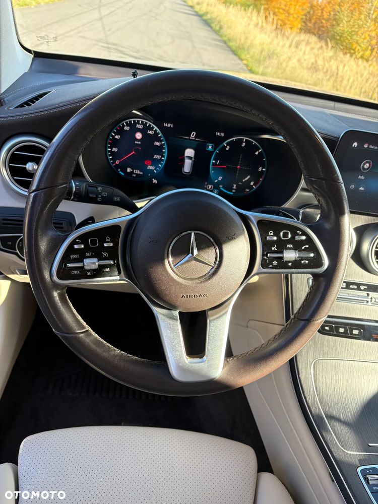 Mercedes-Benz GLC 300 d 4-Matic - 31
