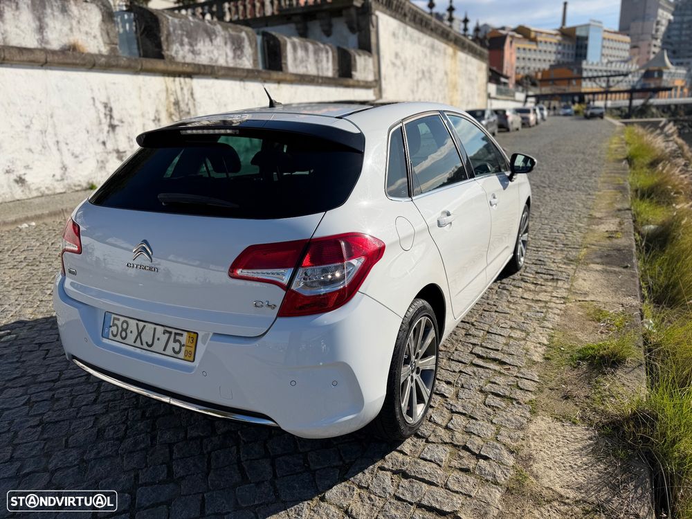 Citroën C4 e-HDi 115 ETG6 Exclusive - 4