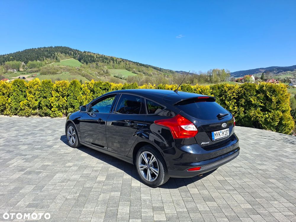 Ford Focus 1.6 TDCi DPF Start-Stopp-System SYNC Edition - 3