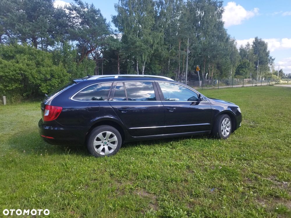 Skoda Superb 2.0 TDI Elegance - 4