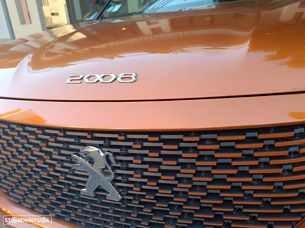 Peugeot e-2008 GT Pack - 11