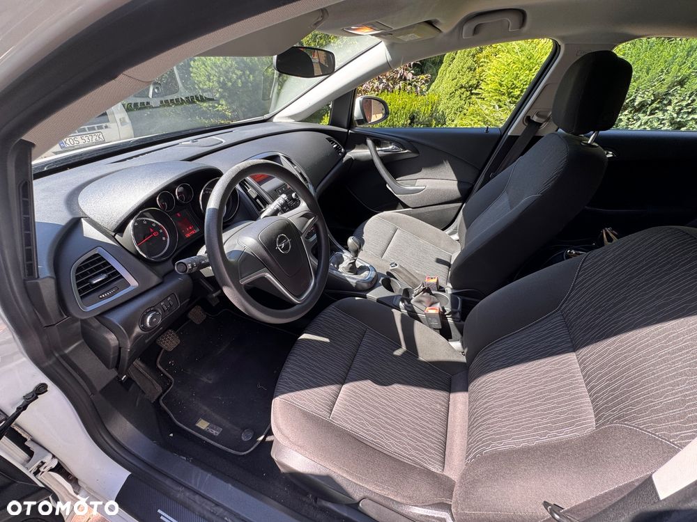 Opel Astra 1.6 Cosmo EU6 - 16