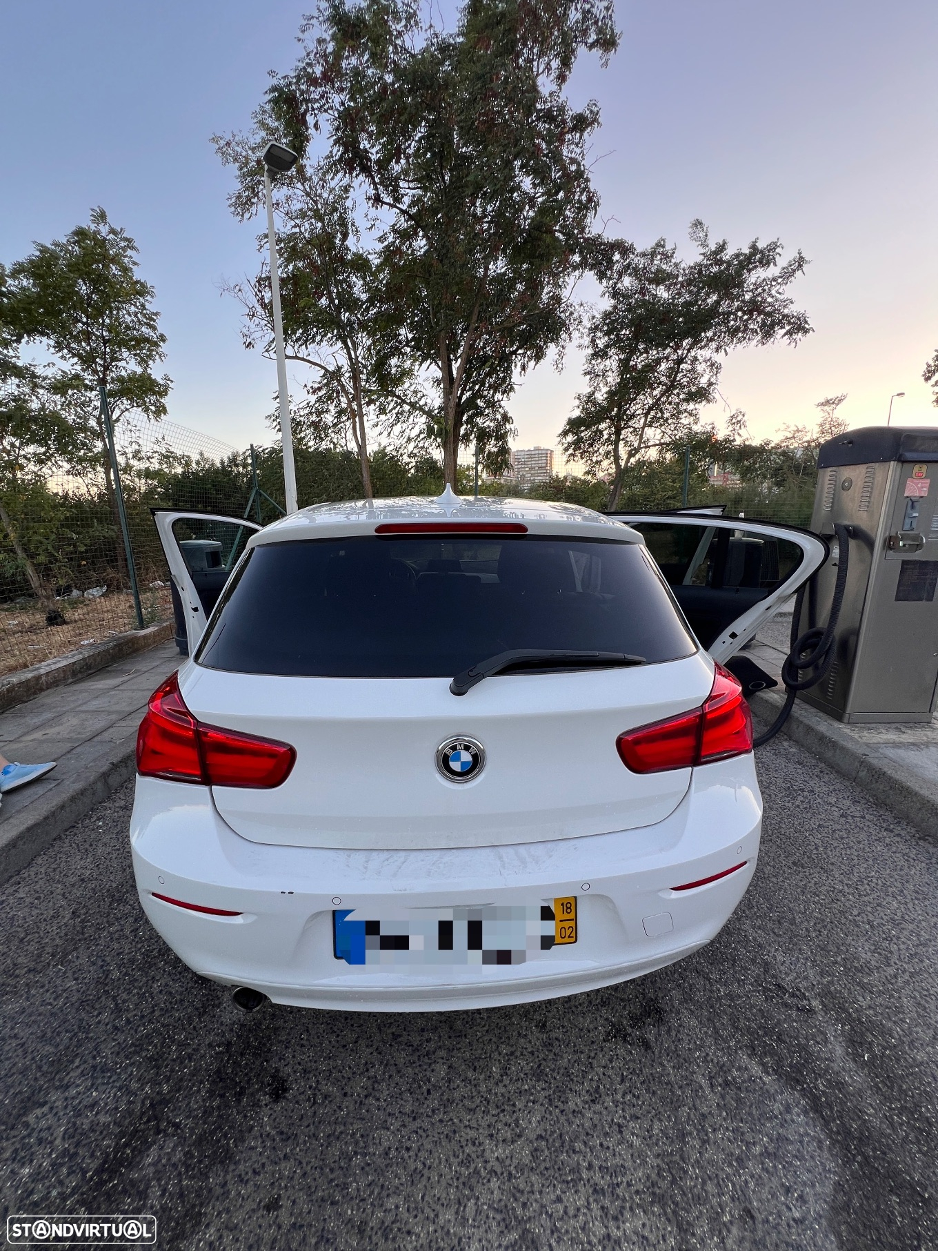 BMW 116 d Line Urban Auto - 3