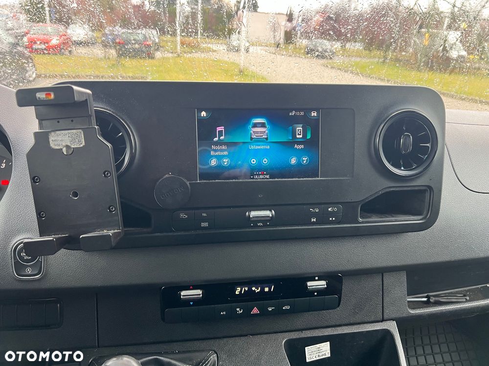 Mercedes-Benz Sprinter - 16