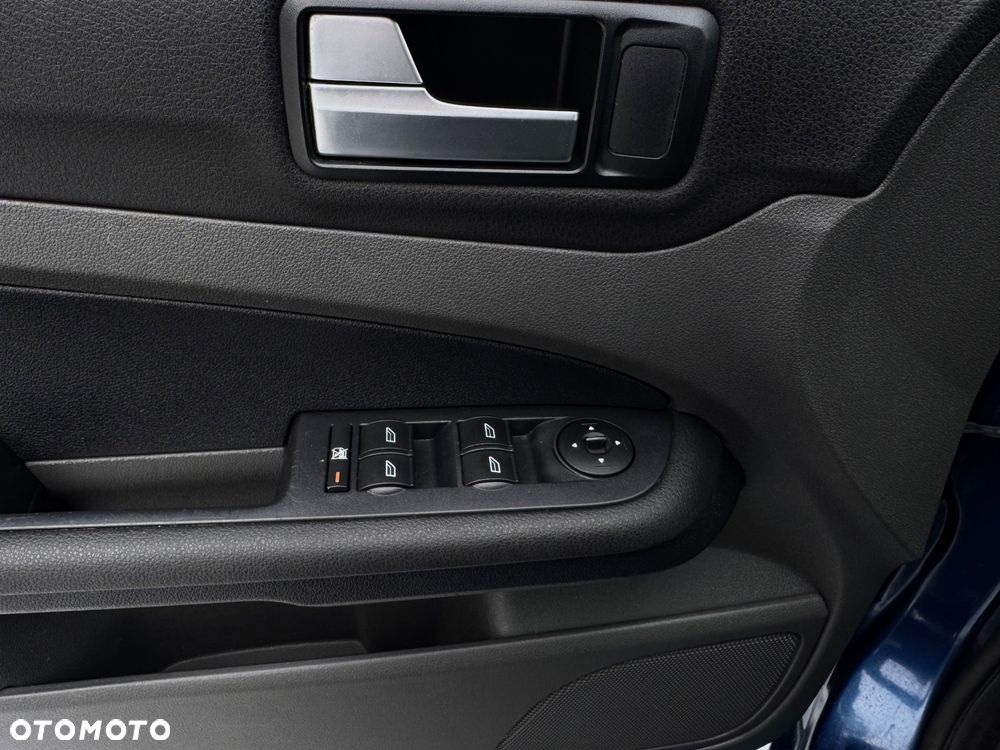 Ford Focus 1.8 Ghia - 23