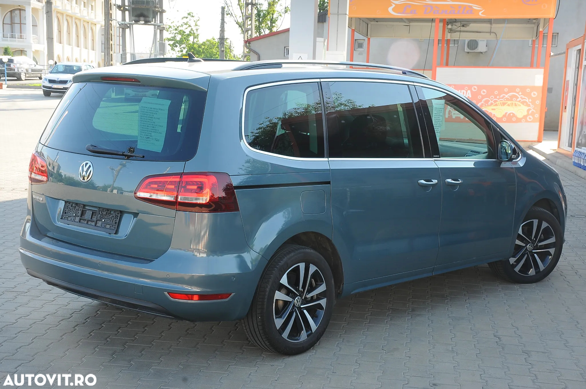 Volkswagen Sharan 2.0 TDI DSG IQ.DRIVE - 4