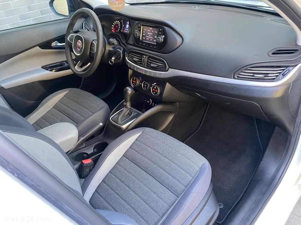 Fiat Tipo 1.6 E-Torq 16v Lounge - 33