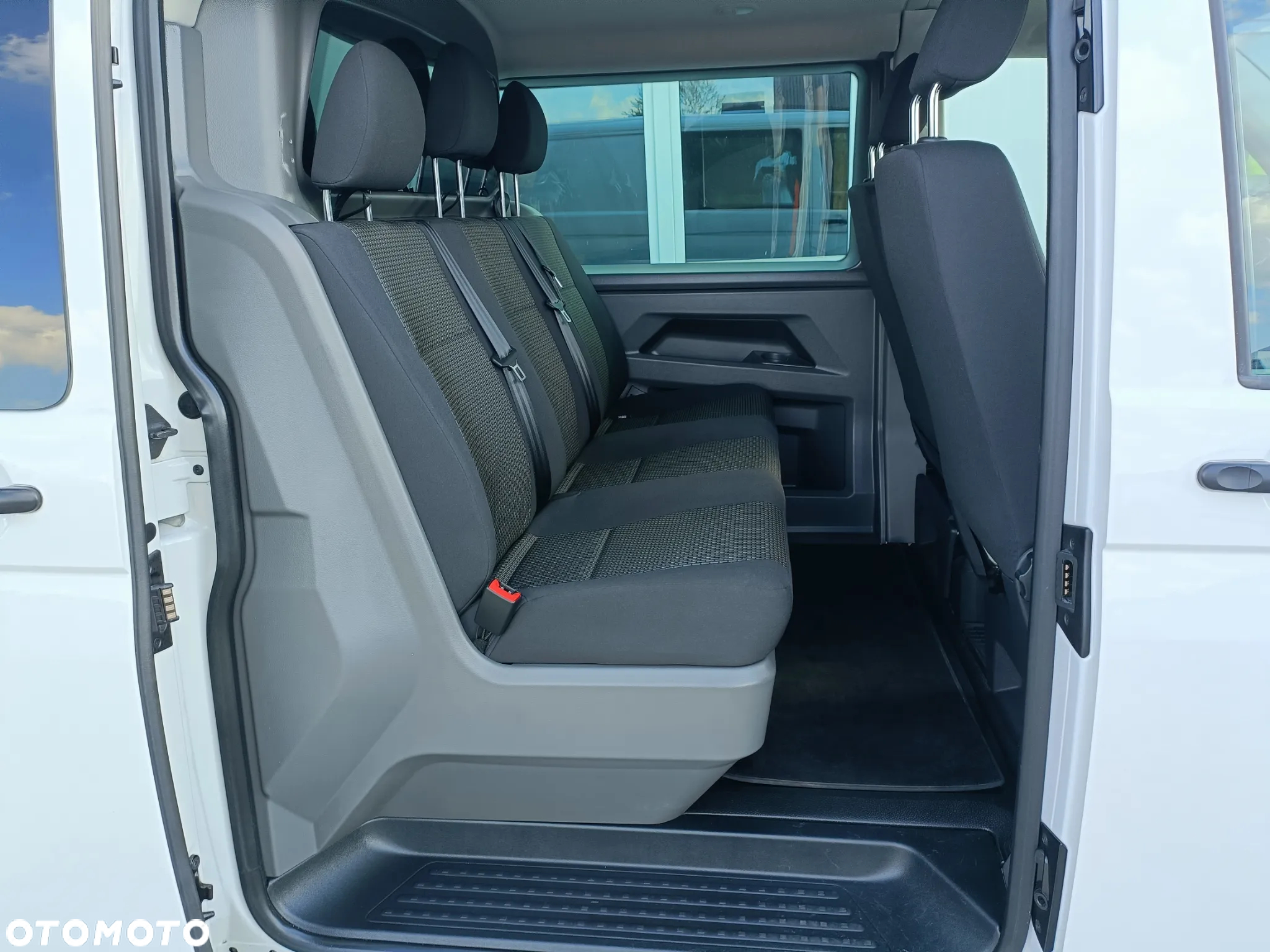 Volkswagen Transporter TDI Lang Plus Edition - 23