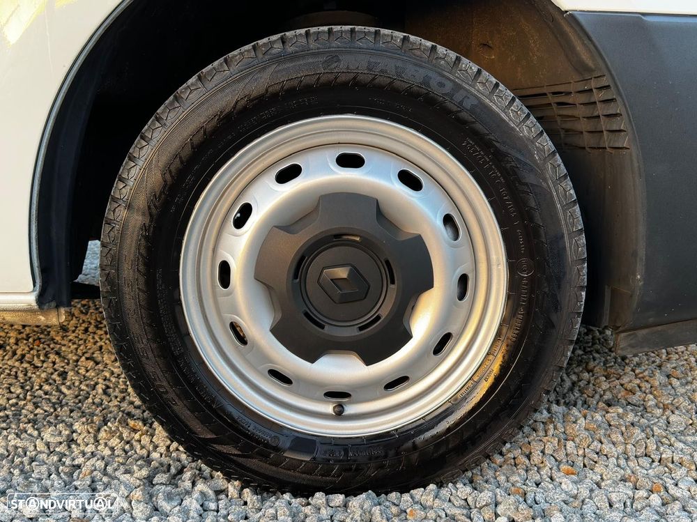 Renault Trafic 2.0 dCi L2H1 1.2T - 8