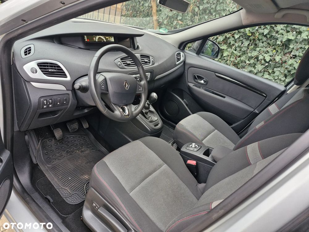 Renault Scenic ENERGY TCe 115 S&S Paris - 8