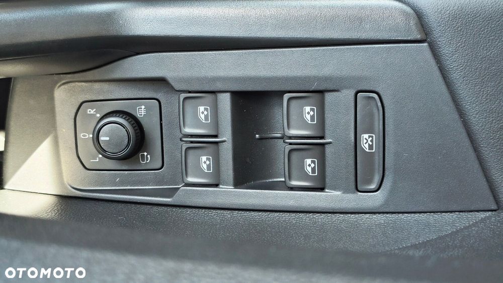 Volkswagen T-Cross - 11
