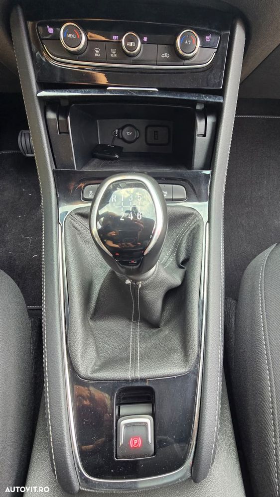 Opel Grandland X 1.2 Turbo START/STOP Enjoy - 10