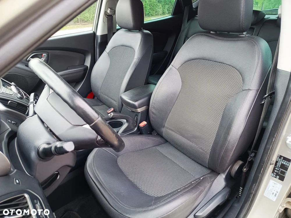 Hyundai ix35 2.0 Premium 2WD - 17
