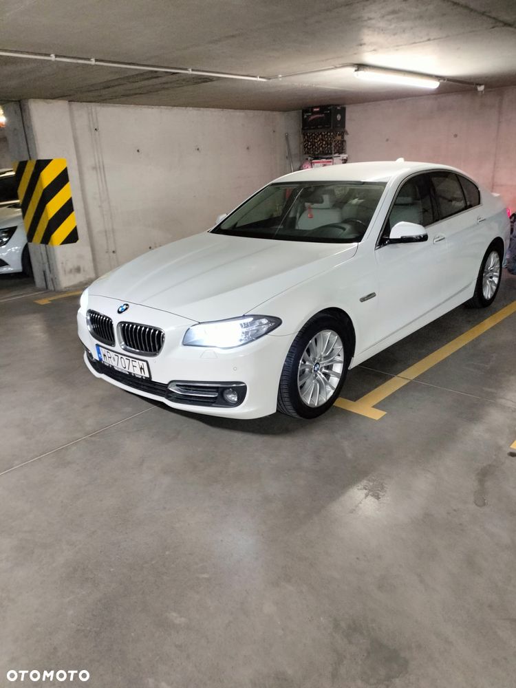 BMW Seria 5 520d xDrive - 4