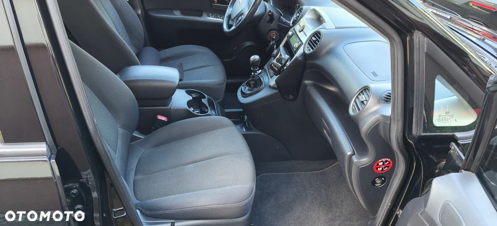 Kia Carens 2.0 CRDi Tour - 15