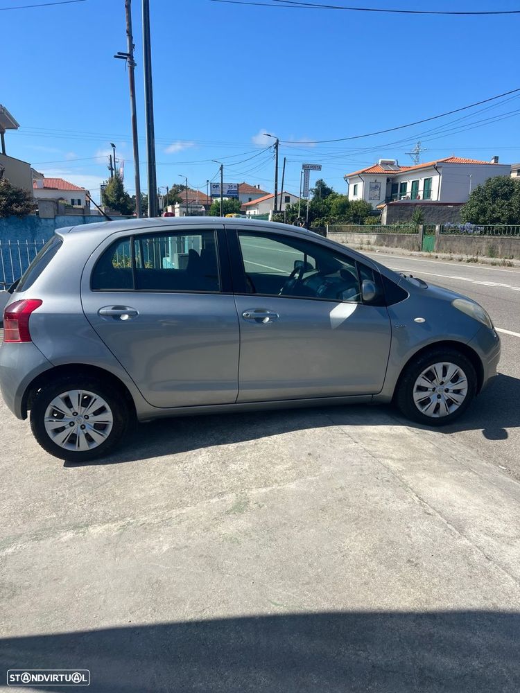 Toyota Yaris 1.4 D-4D AC - 7