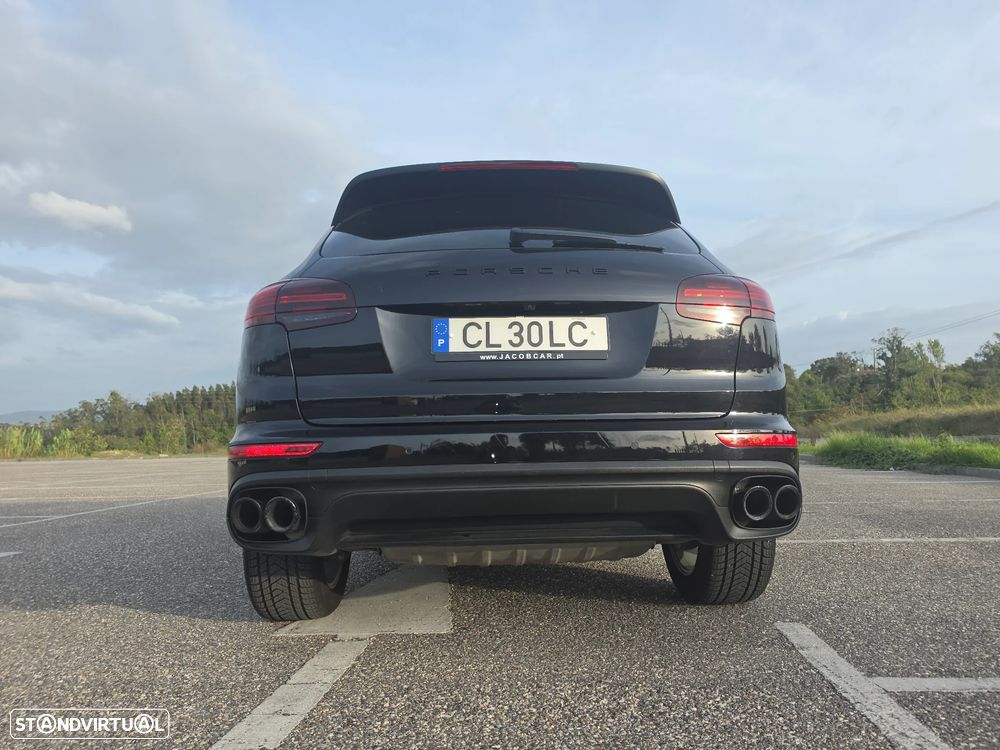 Porsche Cayenne S E-Hybrid Platinum Edition - 33
