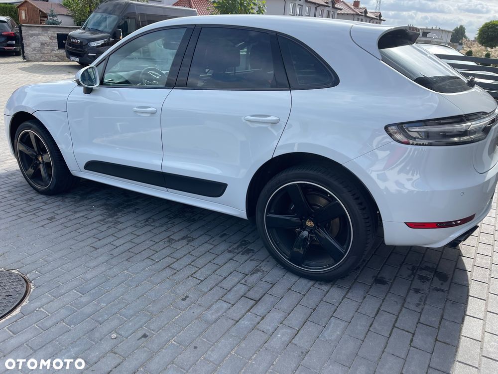 Porsche Macan - 2