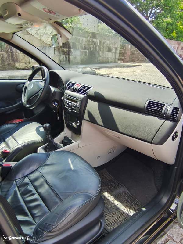 Fiat Stilo Multiwagon 1.6 16V Dynamic - 29