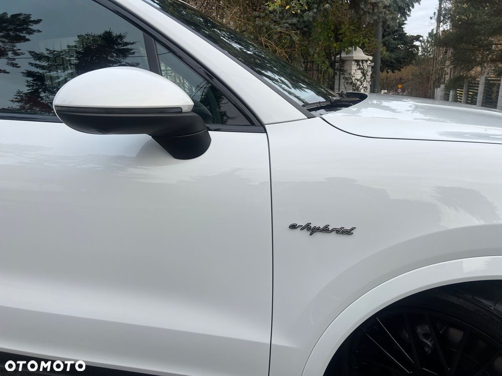 Porsche Cayenne Platinum Edition - 15