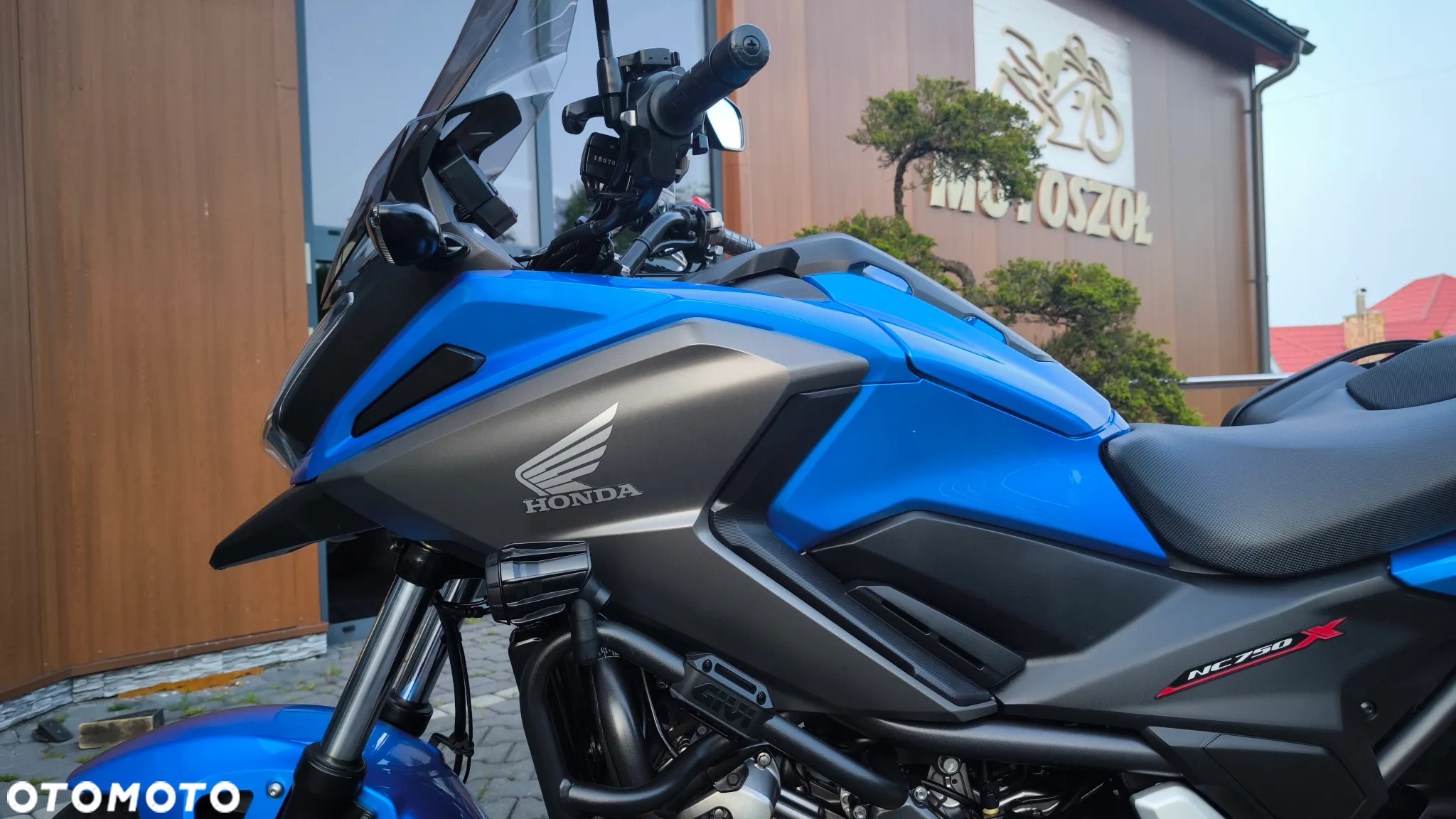 Honda NC - 25