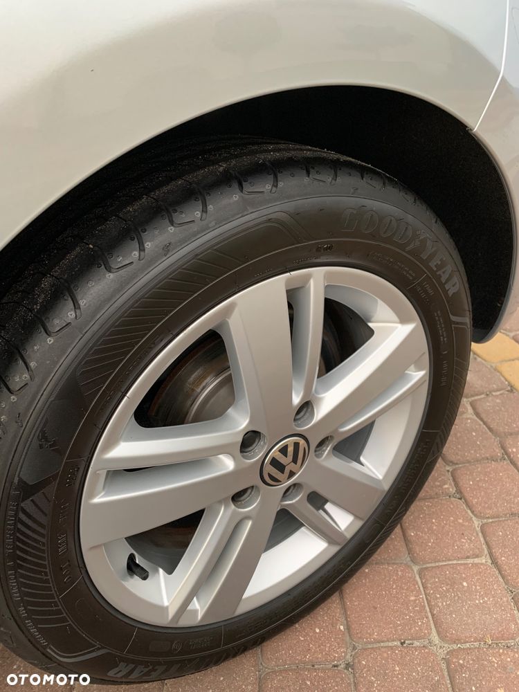 Volkswagen Golf 1.6 TDI DPF BlueMotion Technology MATCH - 27