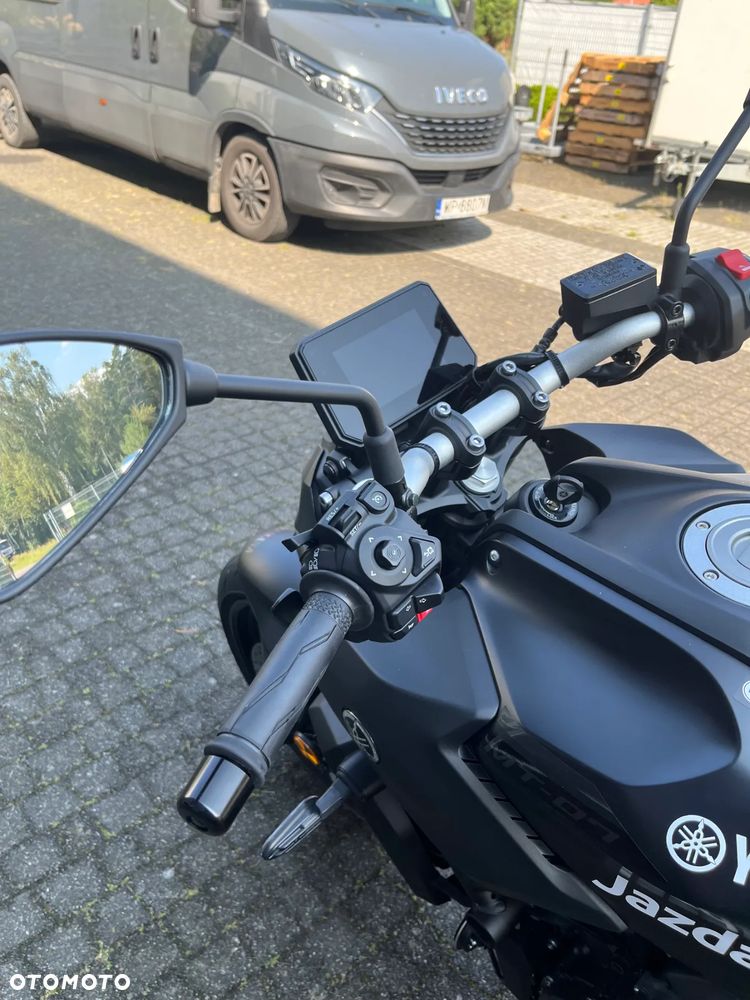Yamaha MT - 7
