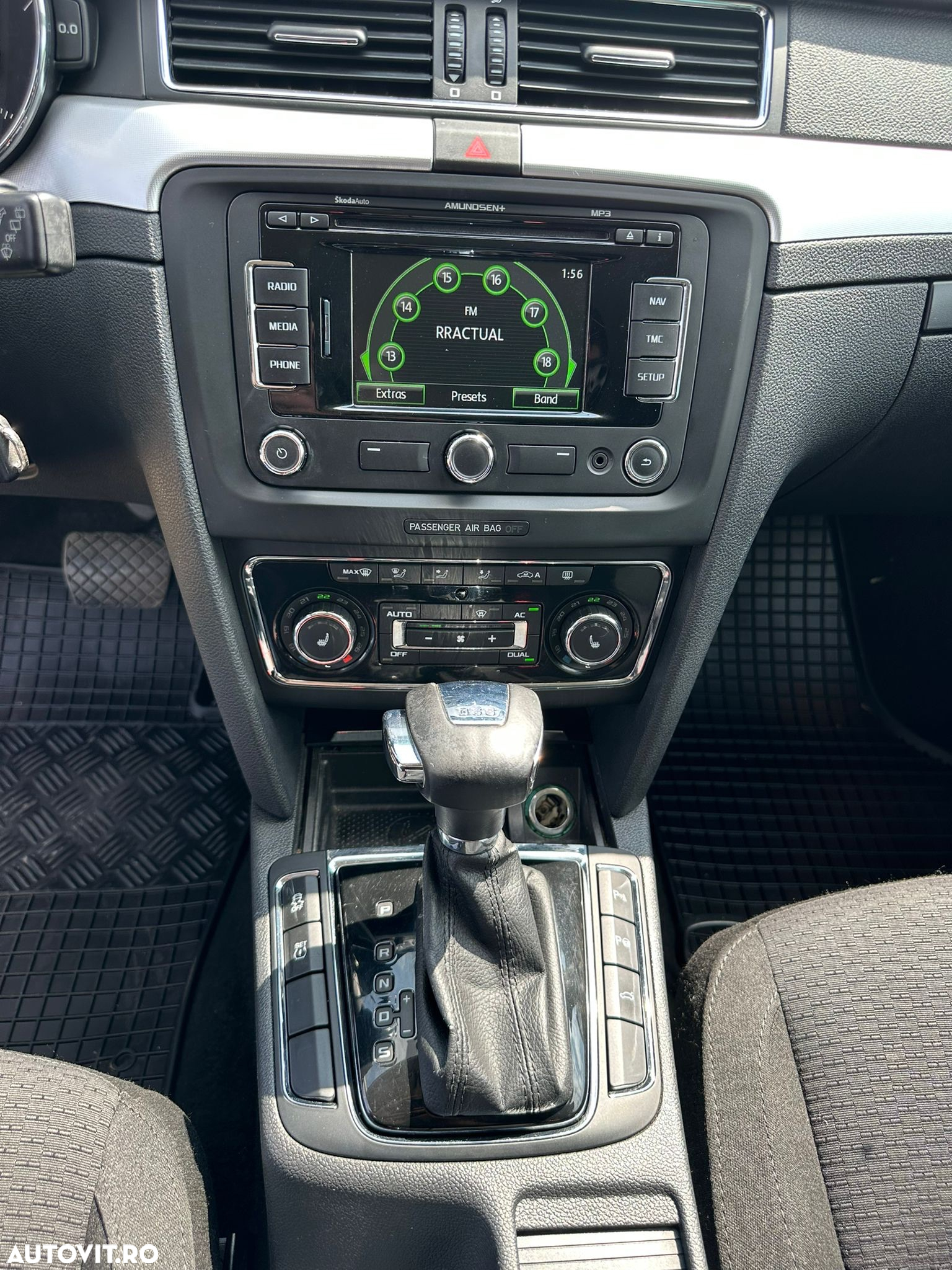 Skoda Superb 2.0 TDI DSG Elegance - 18
