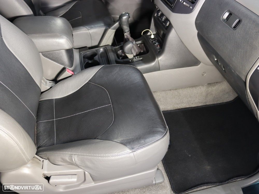 Mitsubishi Pajero 3.2 DI-D GLS ABS - 20