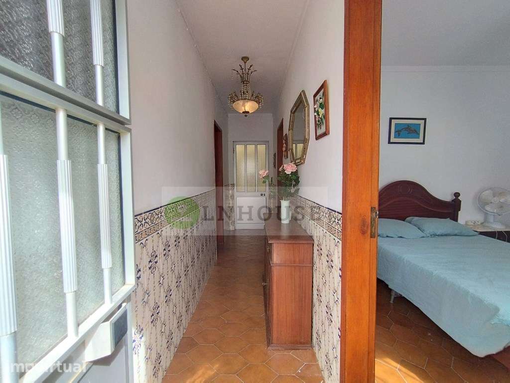 Moradia T2+2 com quintal e terraço, Azinhal - Grande imagem: 4/45