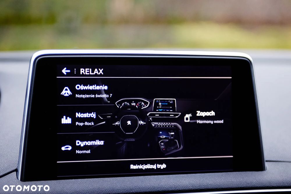 Peugeot 5008 1.6 BlueHDI Allure S&S - 22