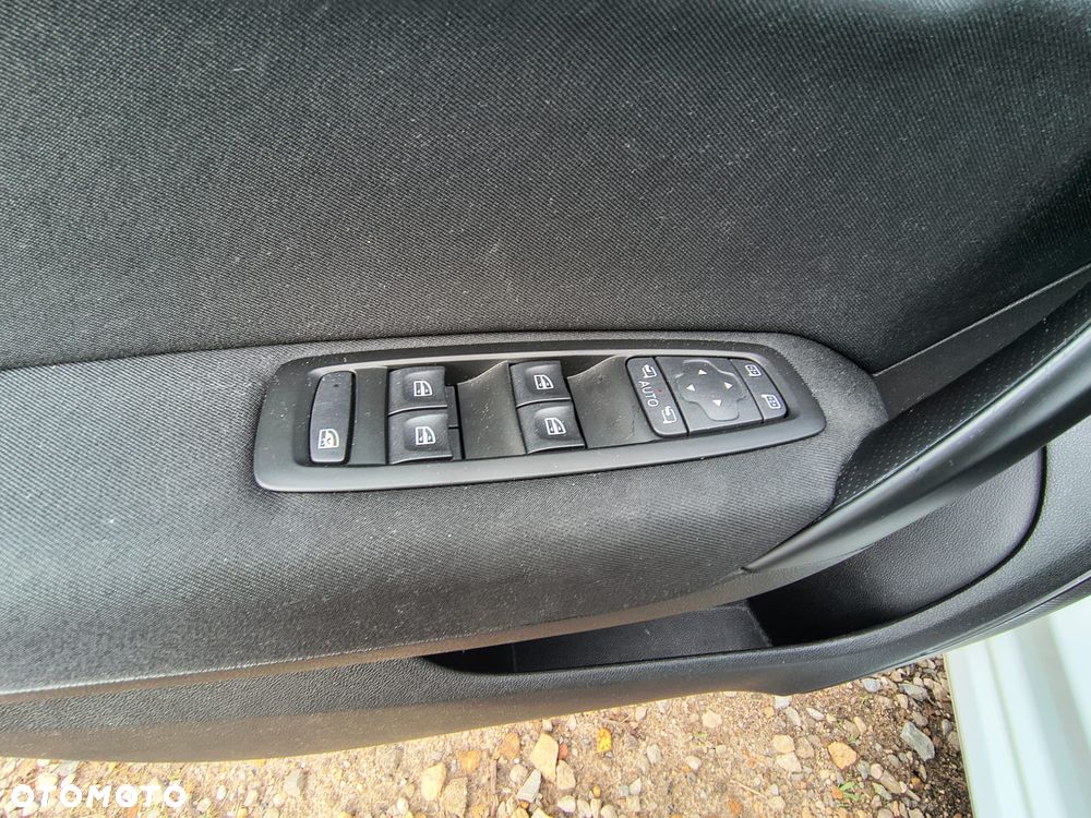 Renault Megane 1.6 E-TECH Plug-In Techno - 16