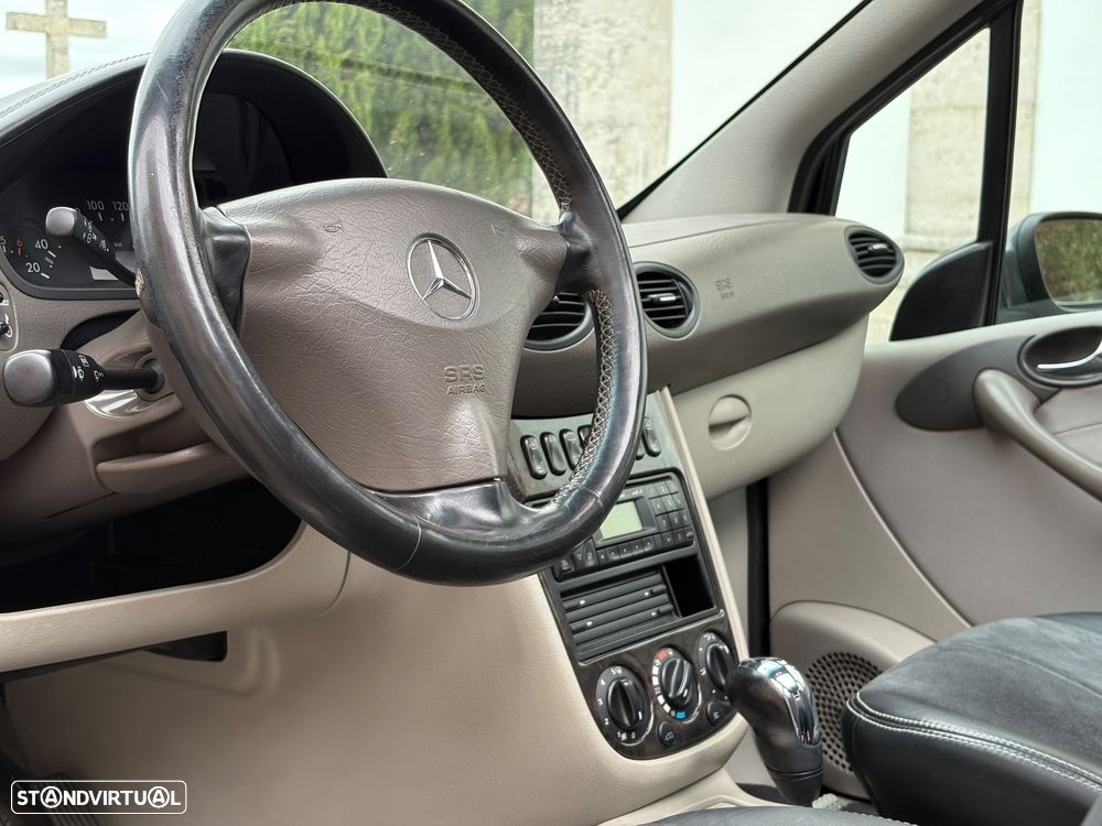 Mercedes-Benz A 190 - 14