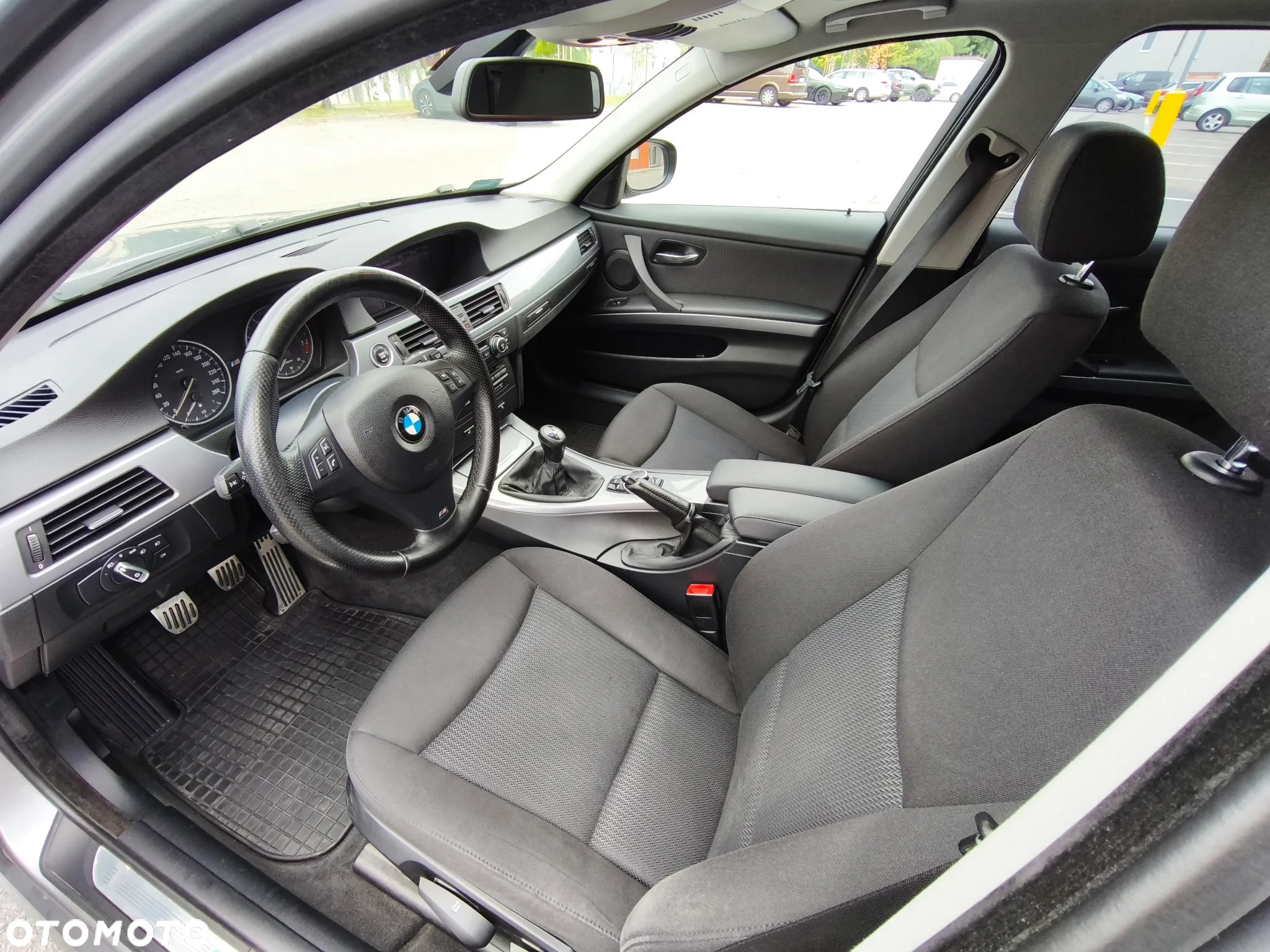 BMW Seria 3 320i - 3