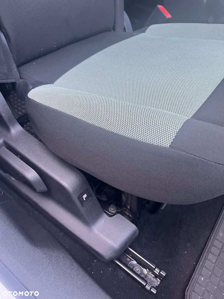 Citroën Berlingo XL BlueHDi 130 FEEL - 15