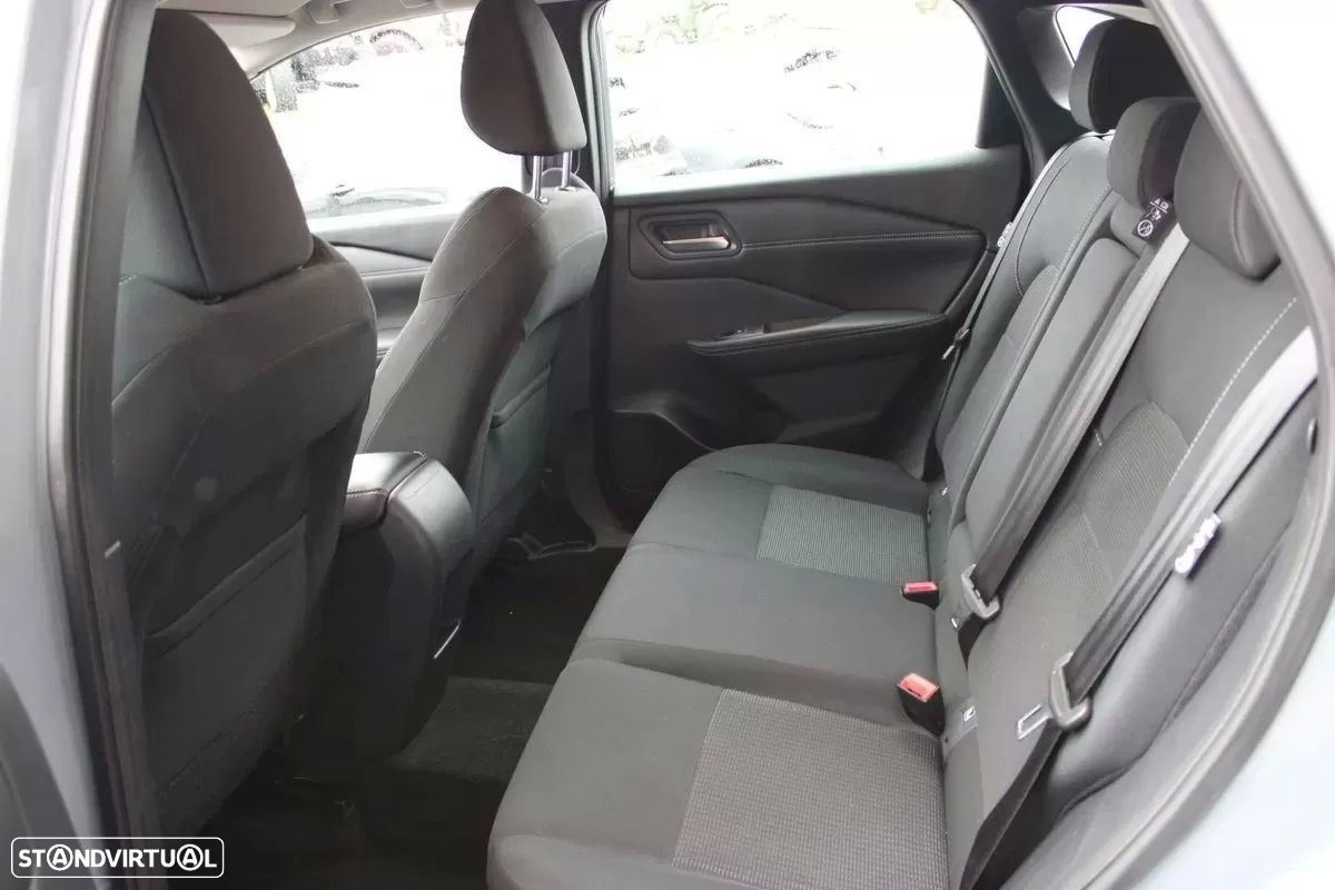 Nissan Qashqai 1.3 DIG-T N-GO Xtronic - 7