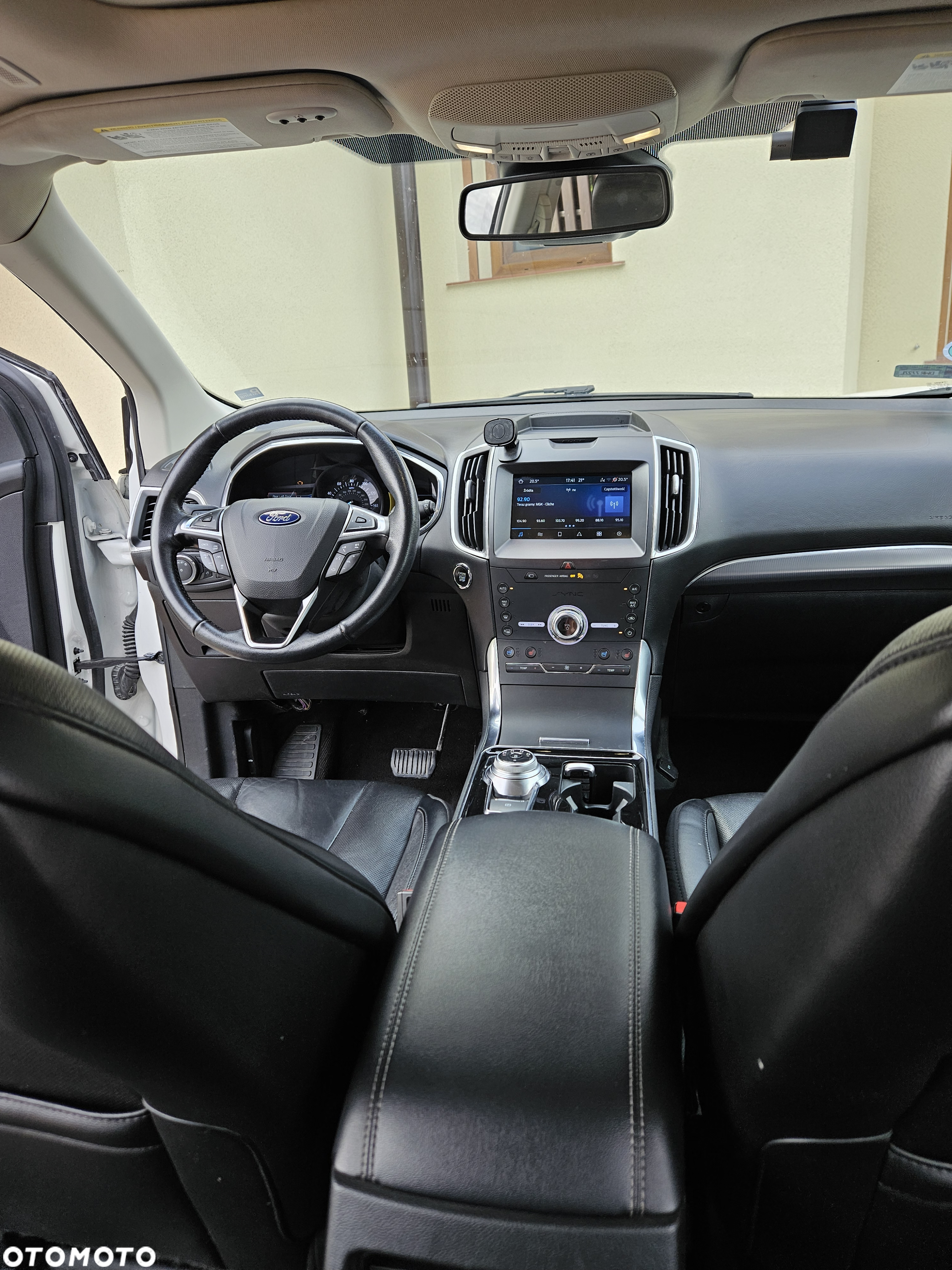 Ford Edge - 10