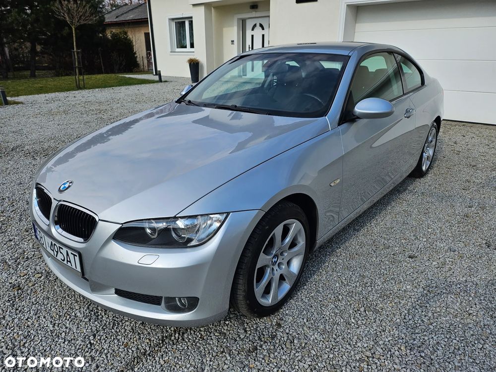 BMW Seria 3 320i Edition Exclusive