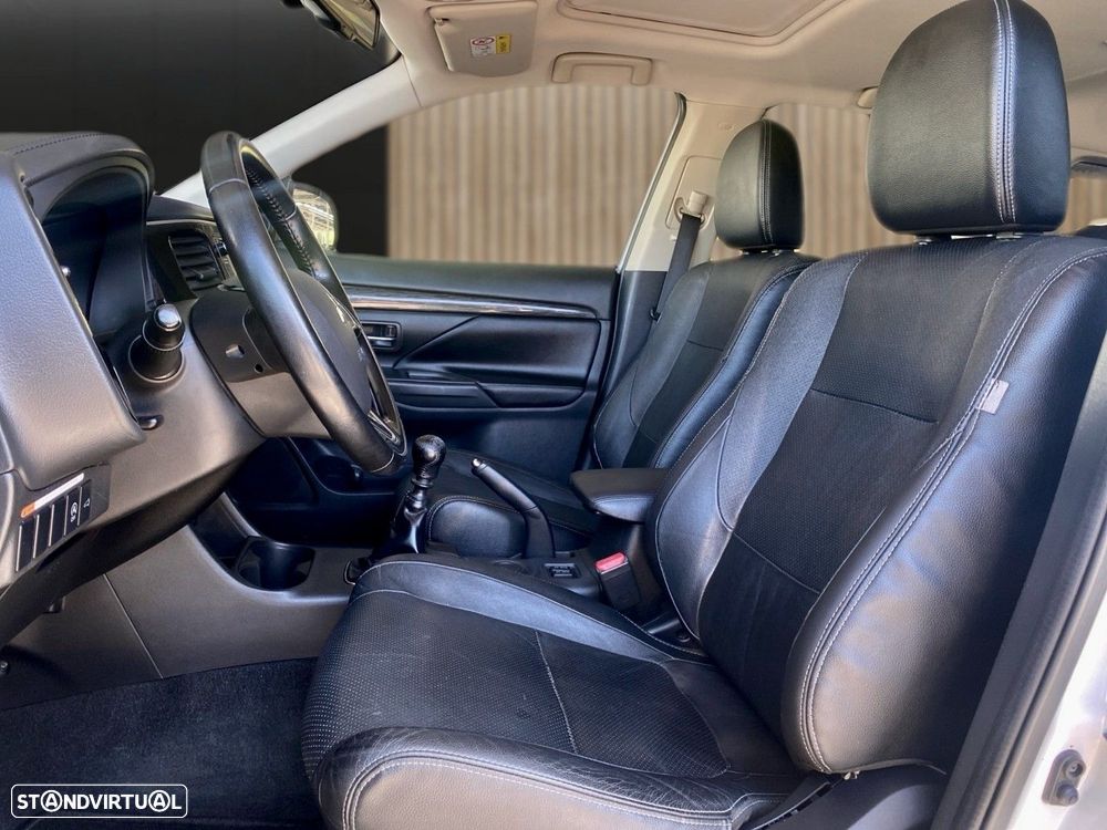 Mitsubishi Outlander 2.2 DI-D Instyle Navi - 5