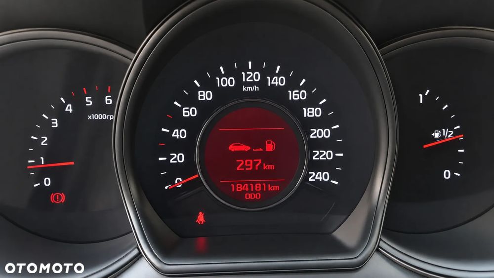 Kia Ceed - 14