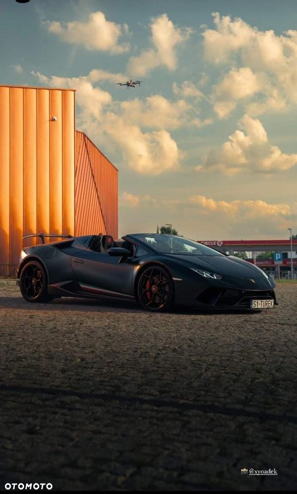Lamborghini Huracan Performante - 4