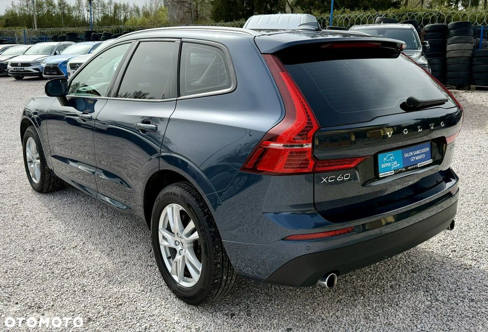 Volvo XC 60 D4 AWD Momentum Pro - 4