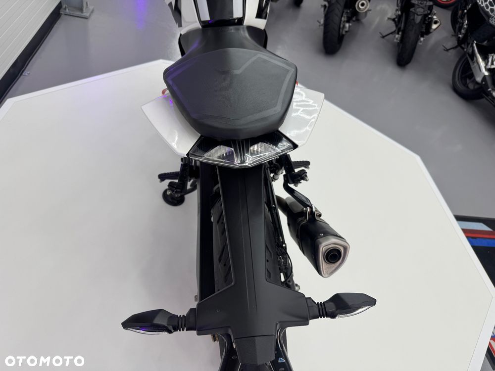 KTM Duke - 21