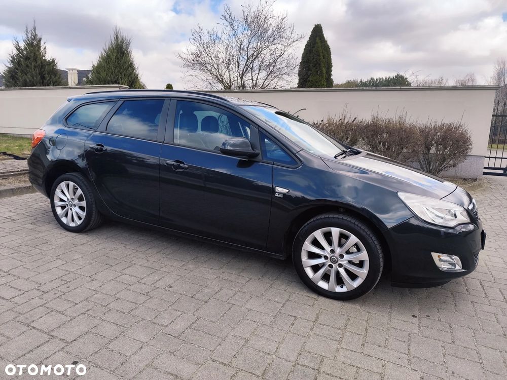 Opel Astra 1.7 CDTI DPF 150 Jahre - 6