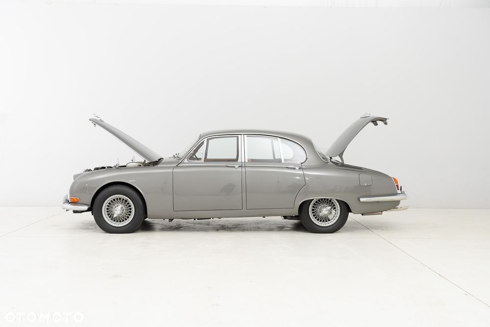 Jaguar S-Type - 4