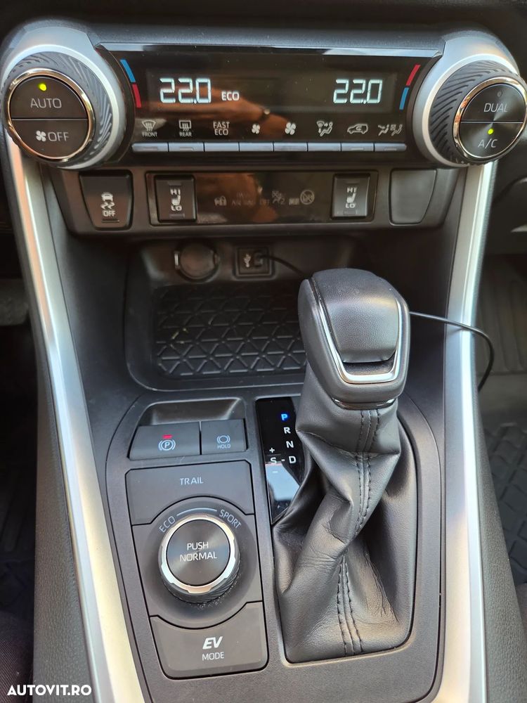 Toyota RAV4 - 25