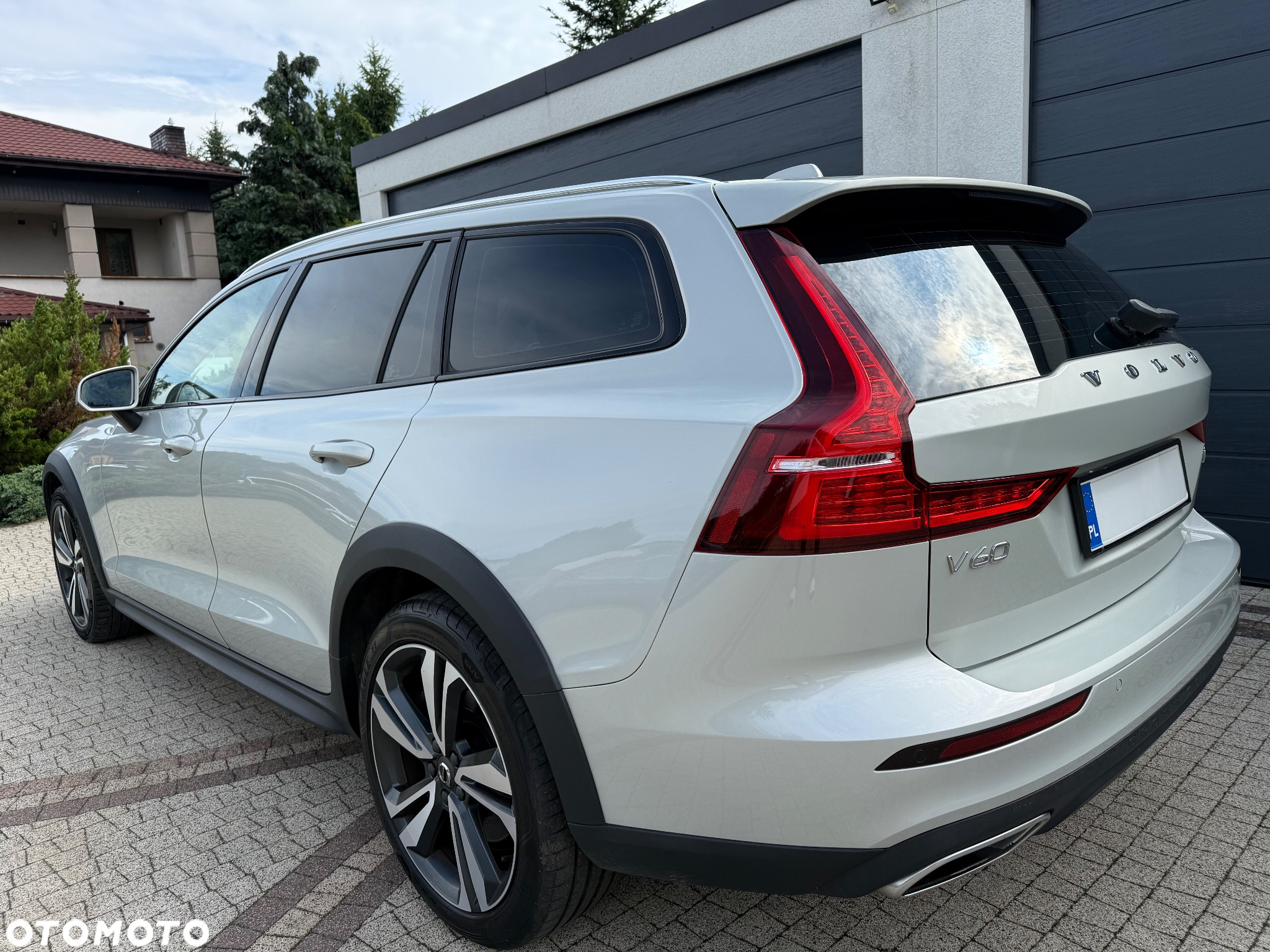 Volvo V60 Cross Country D4 AWD Geartronic Pro - 16