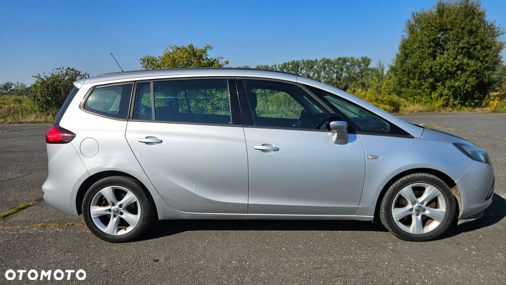 Opel Zafira - 2