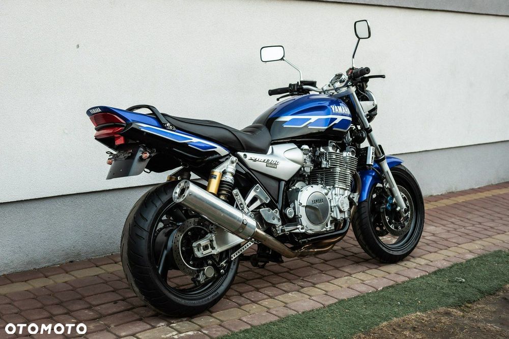 Yamaha XJR - 3