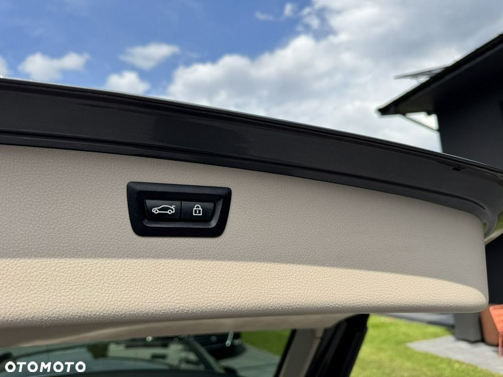 BMW Seria 3 320d Efficient Dynamics Edition Sport Line - 39